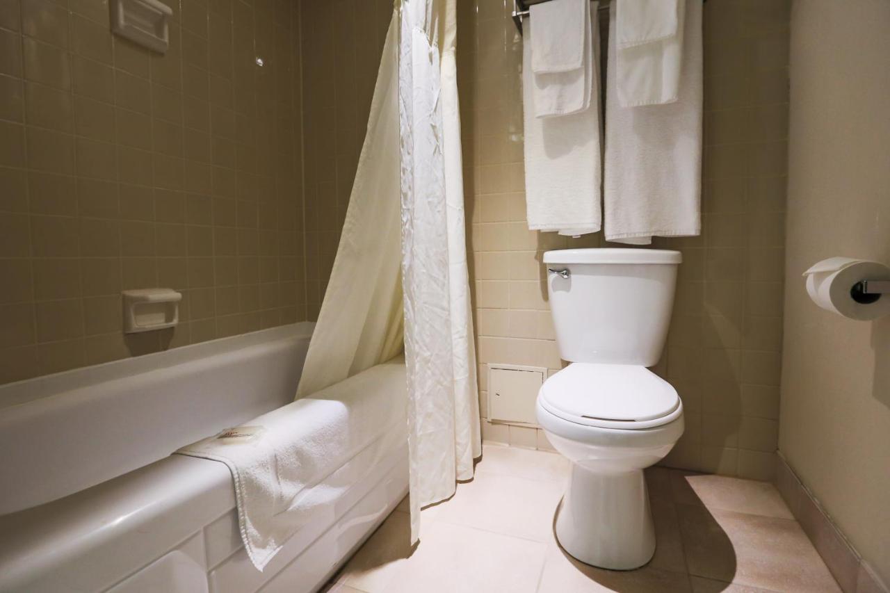 Hotels Gouverneur Trois-Rivières エクステリア 写真