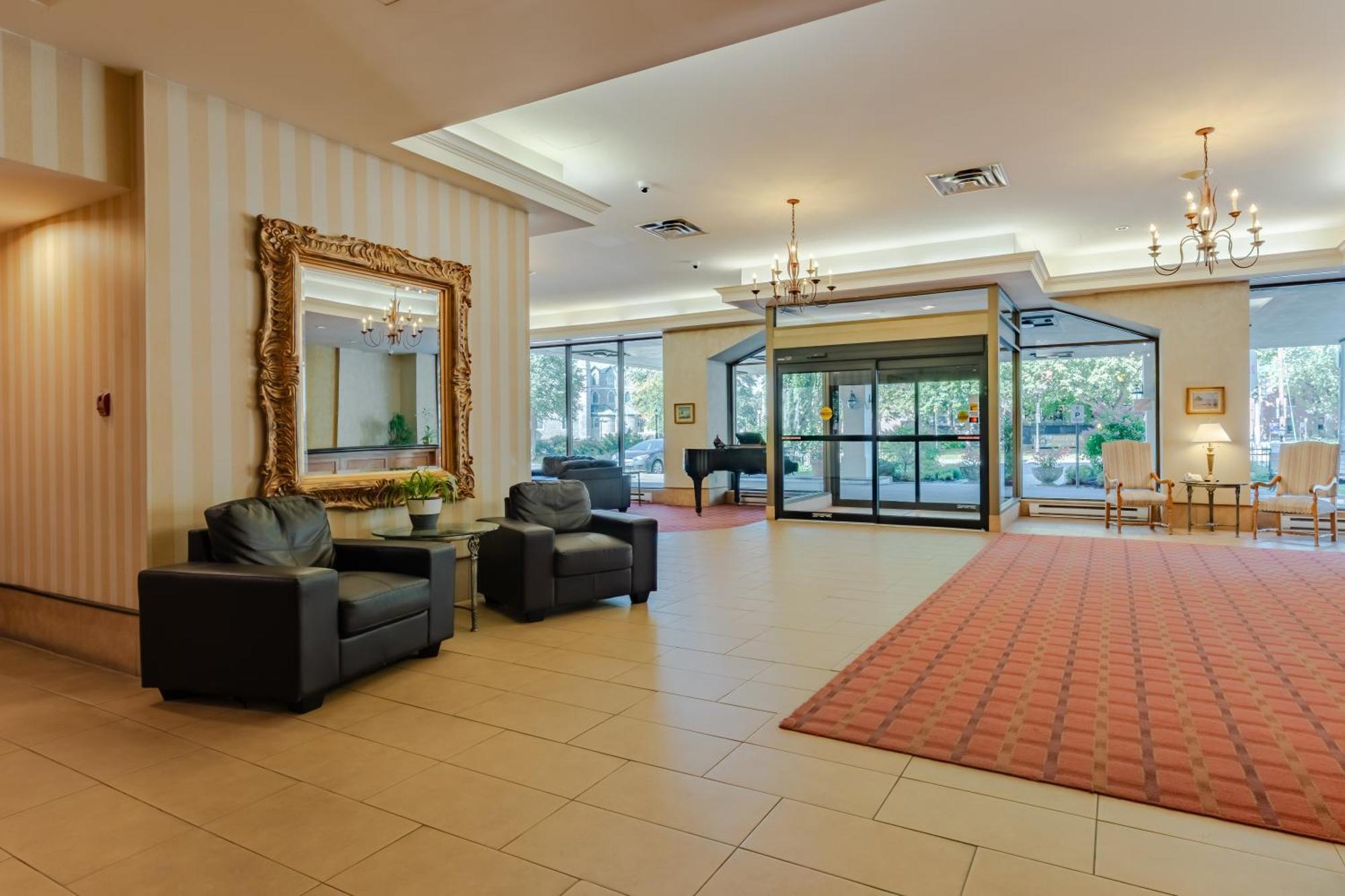 Hotels Gouverneur Trois-Rivières エクステリア 写真