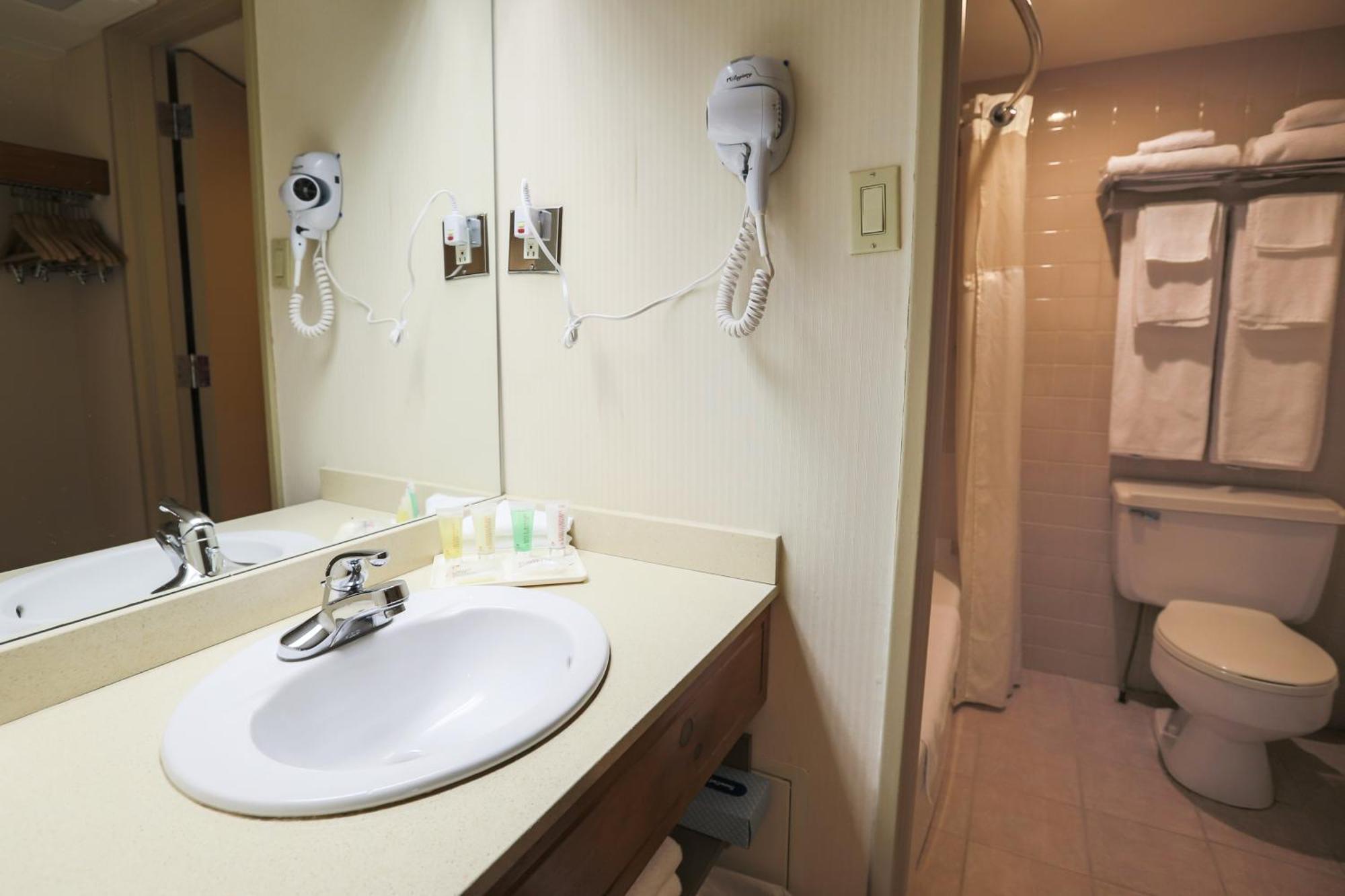 Hotels Gouverneur Trois-Rivières エクステリア 写真